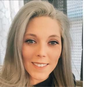 Meet your Posher, Brooke